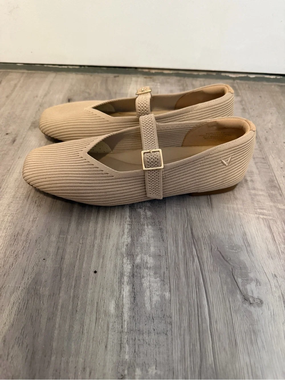 Vivaia - Margot Mary Jane in Almond EU 36